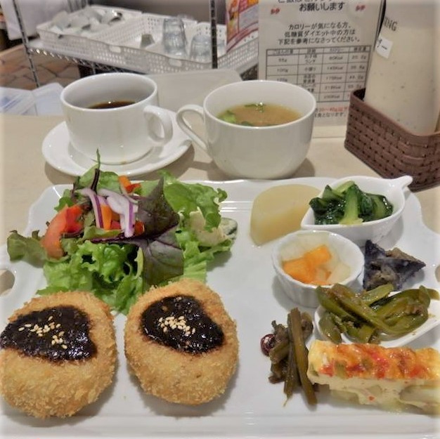 毎日変わる、こだわり主婦の気まぐれランチ