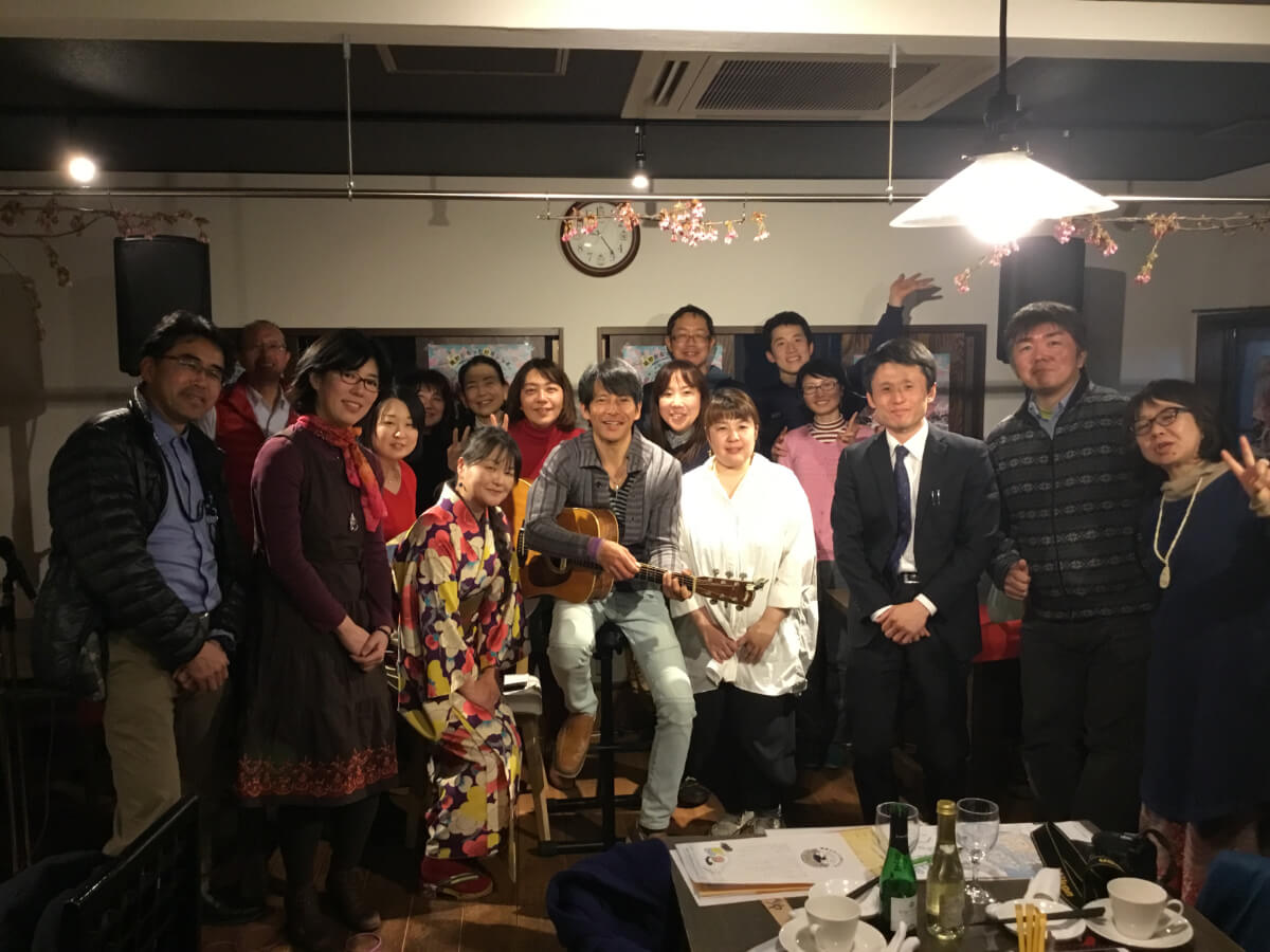 Faithライブ 癒やしの音楽と地元ダイニングで心豊かに