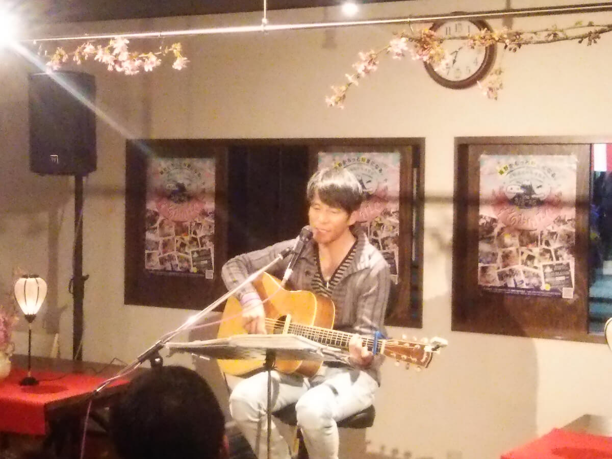 Faithライブ 癒やしの音楽と地元ダイニングで心豊かに