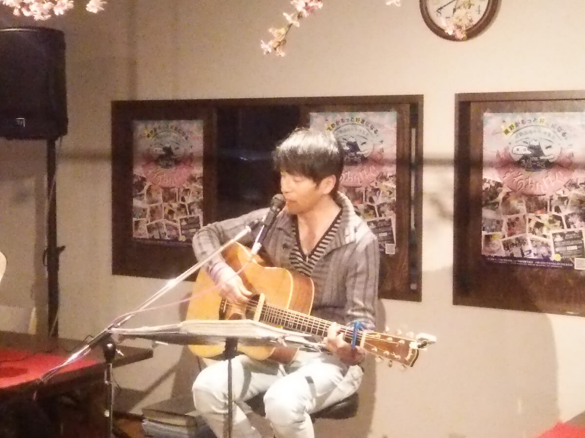 Faithライブ 癒やしの音楽と地元ダイニングで心豊かに