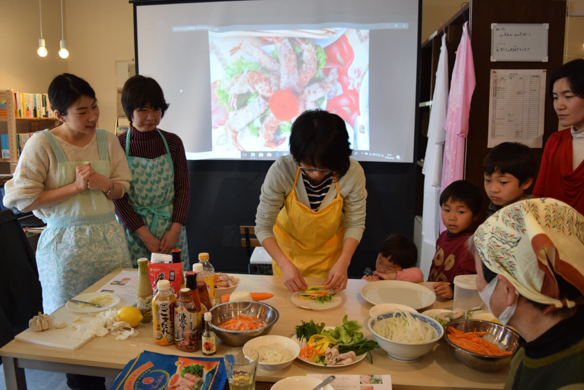 ライスペーパーを使ったベトナム料理