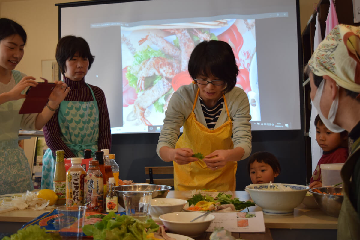 ライスペーパーを使ったベトナム料理