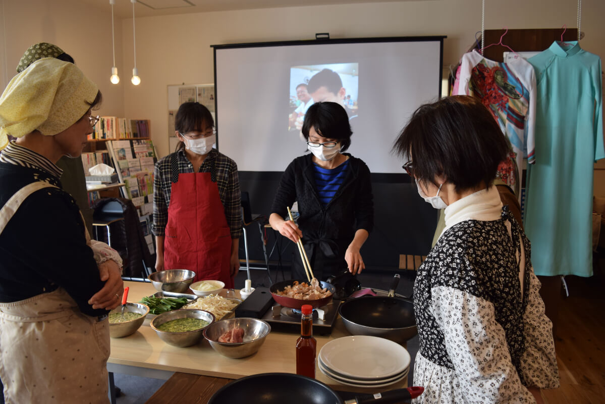 ライスペーパーを使ったベトナム料理
