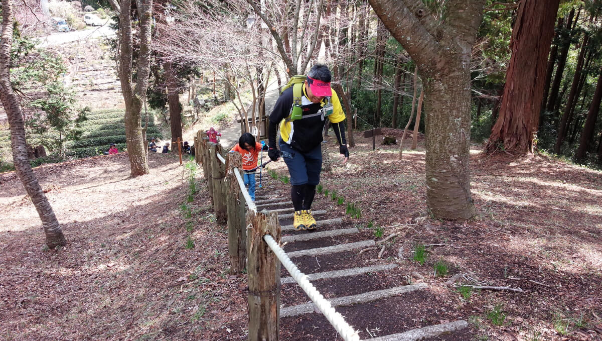 ノルディックウォーキングで笑おう