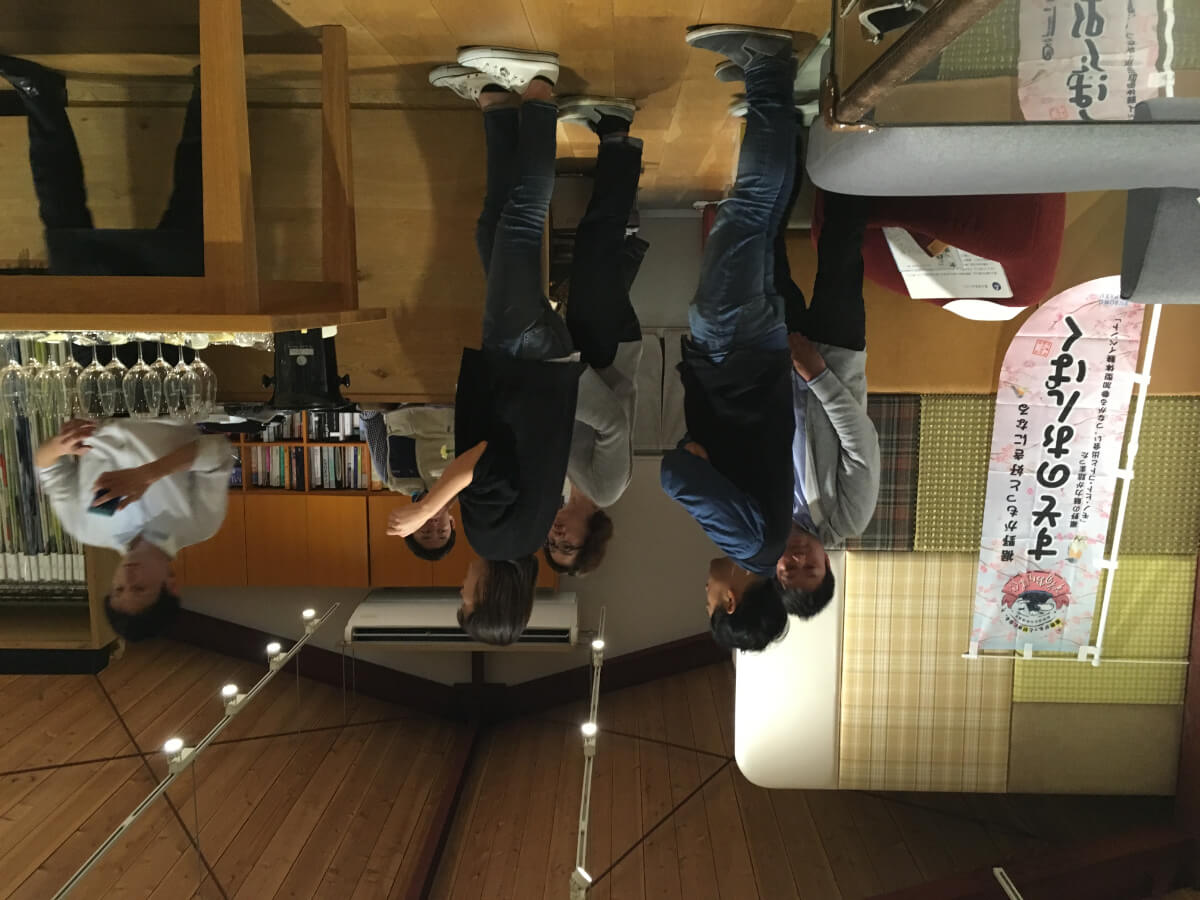 SOFA meets SAKE ソファに座ってお酒を学ぼう