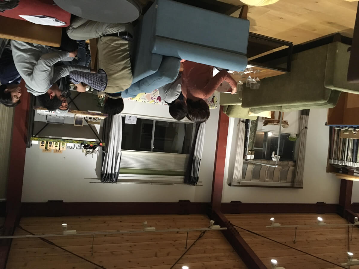 SOFA meets SAKE ソファに座ってお酒を学ぼう