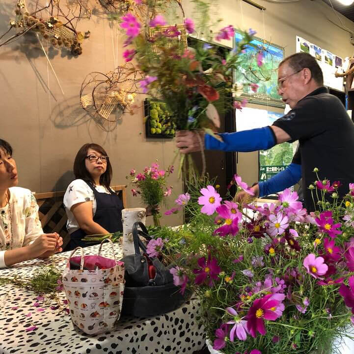 旬の花束を！！秋はコスモスで