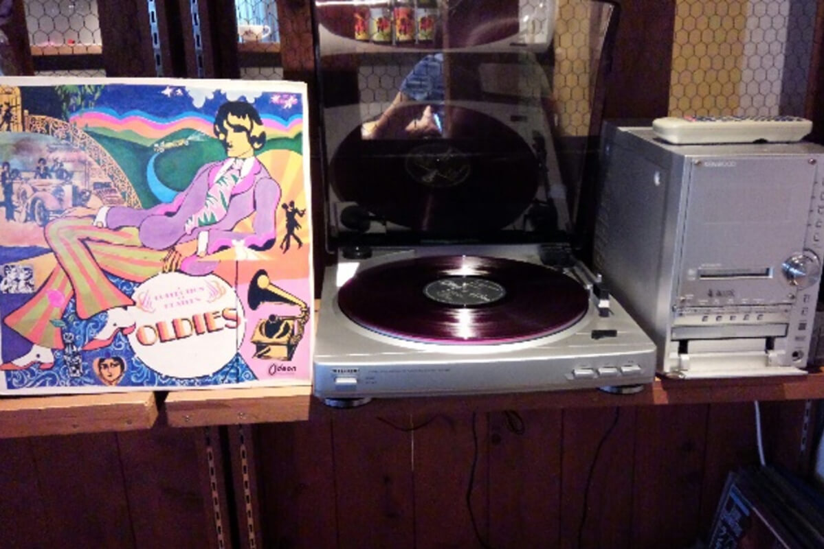 みんなでレコードを聴こう