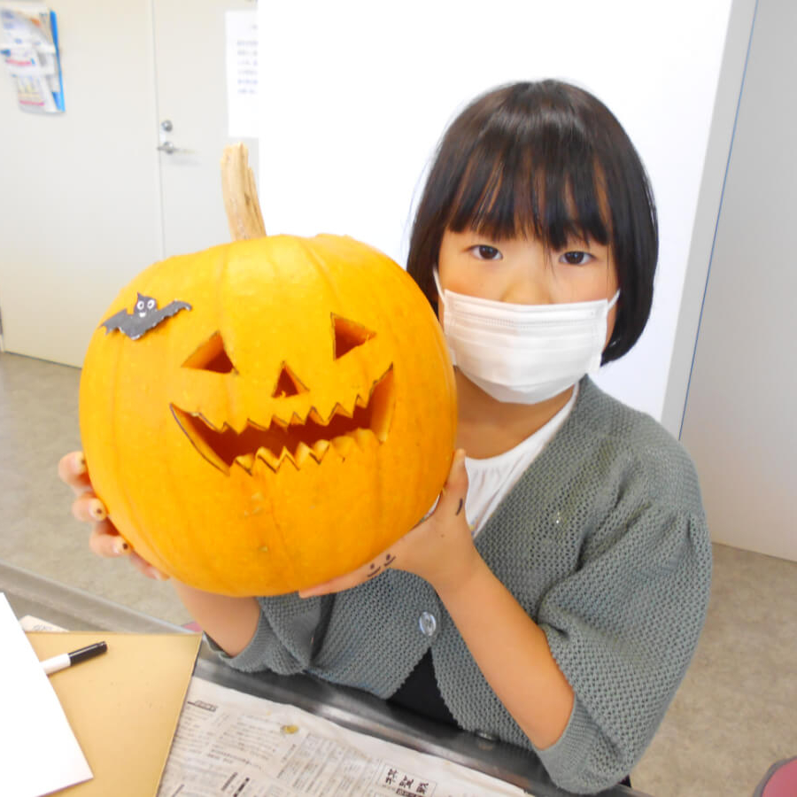 かぼちゃのランタン作り