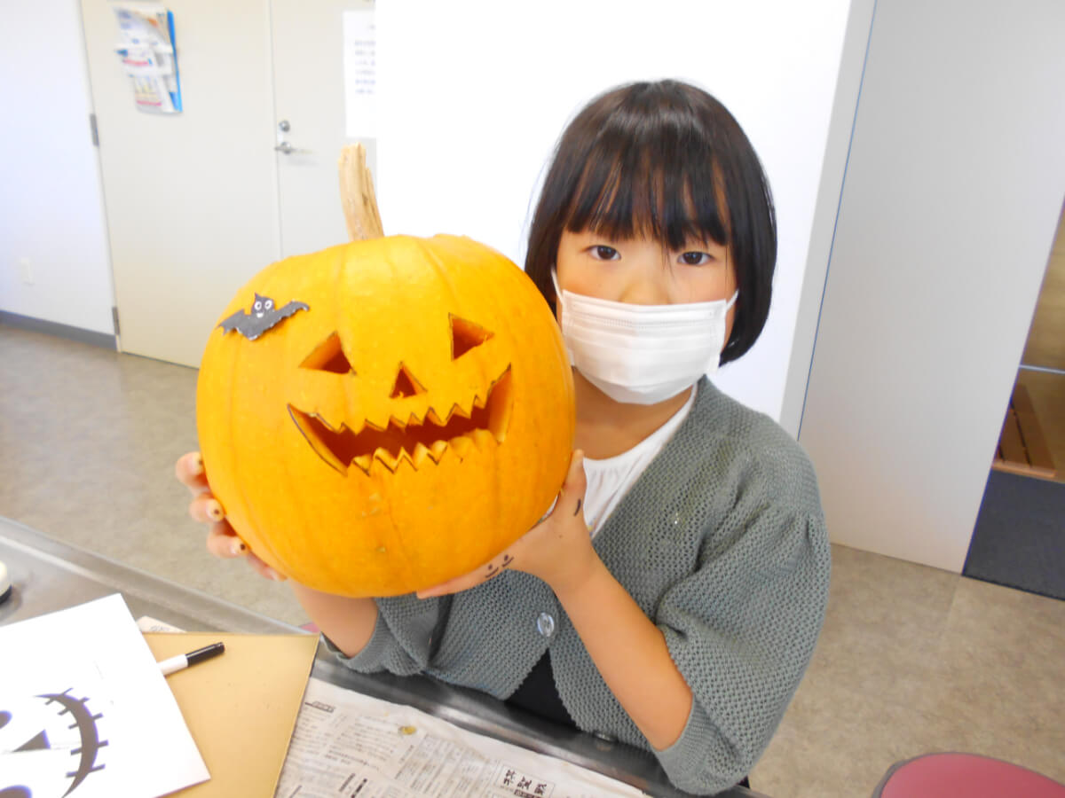 かぼちゃのランタン作り