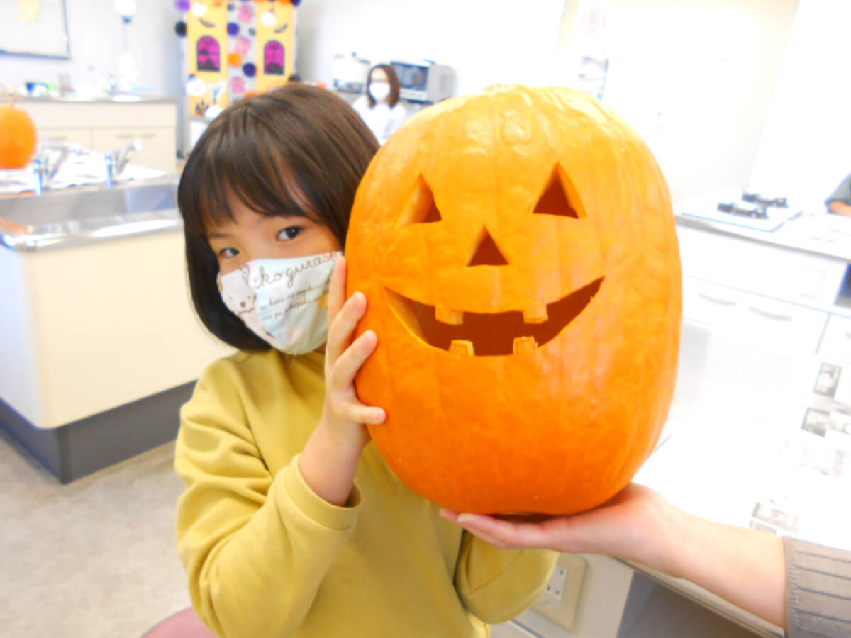 かぼちゃのランタン作り