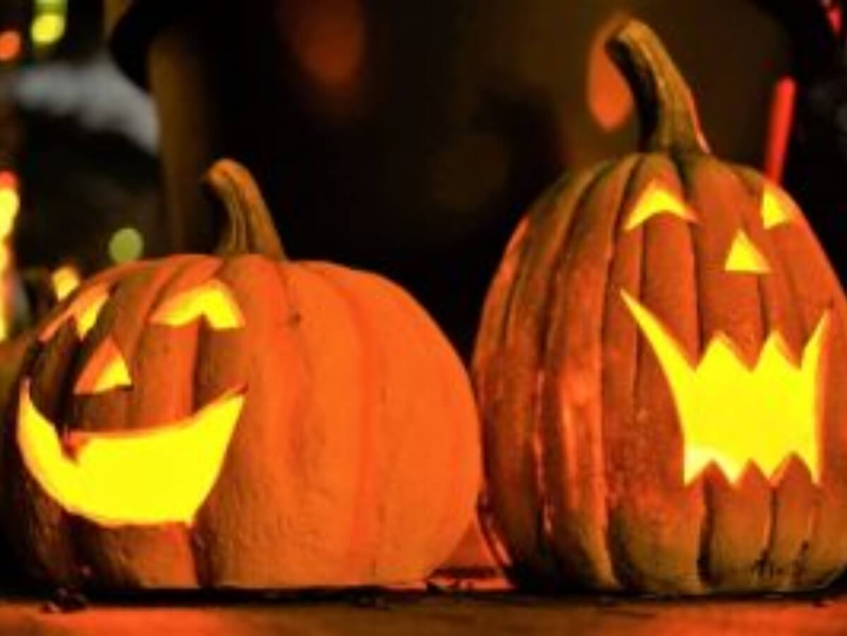 かぼちゃのランタン作り