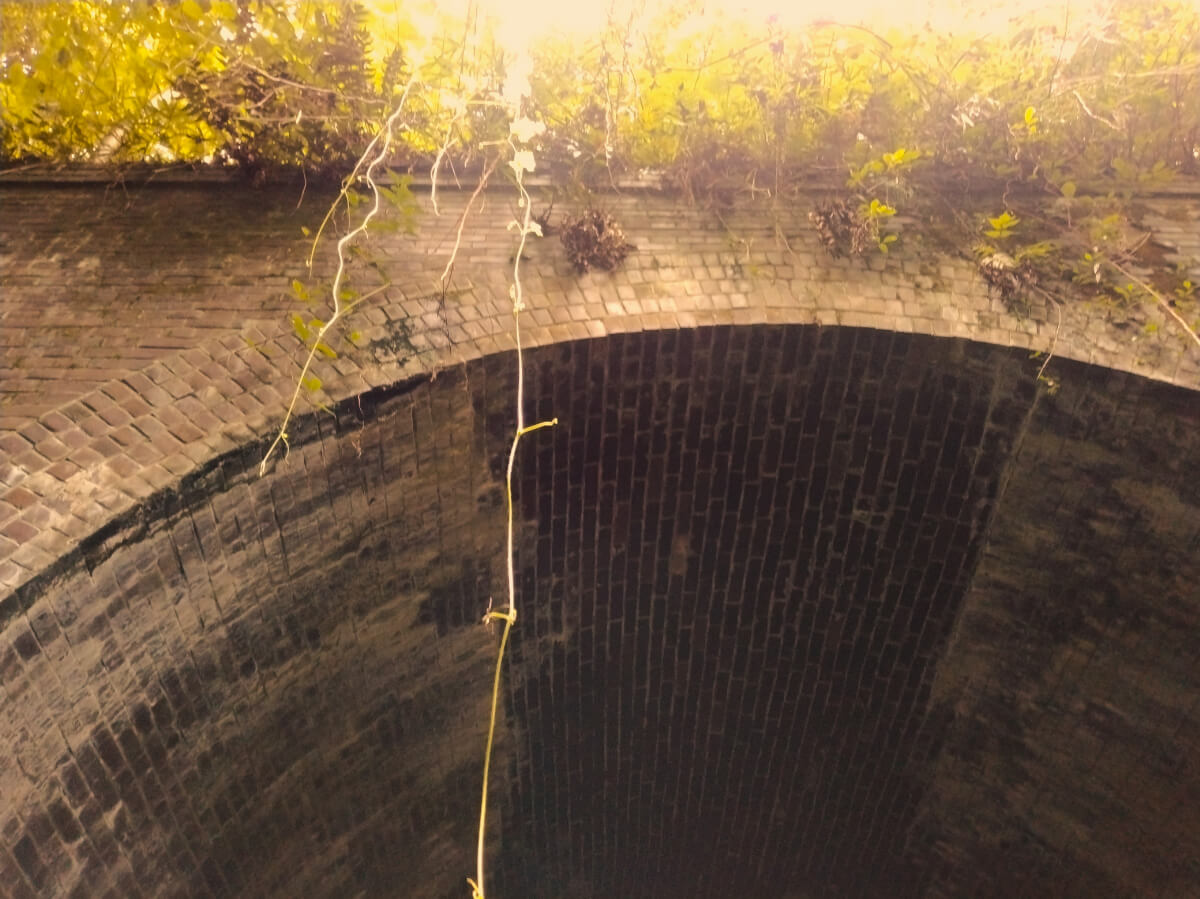 夏のブラタグチ レンガ眼鏡橋を川の中から見よう!