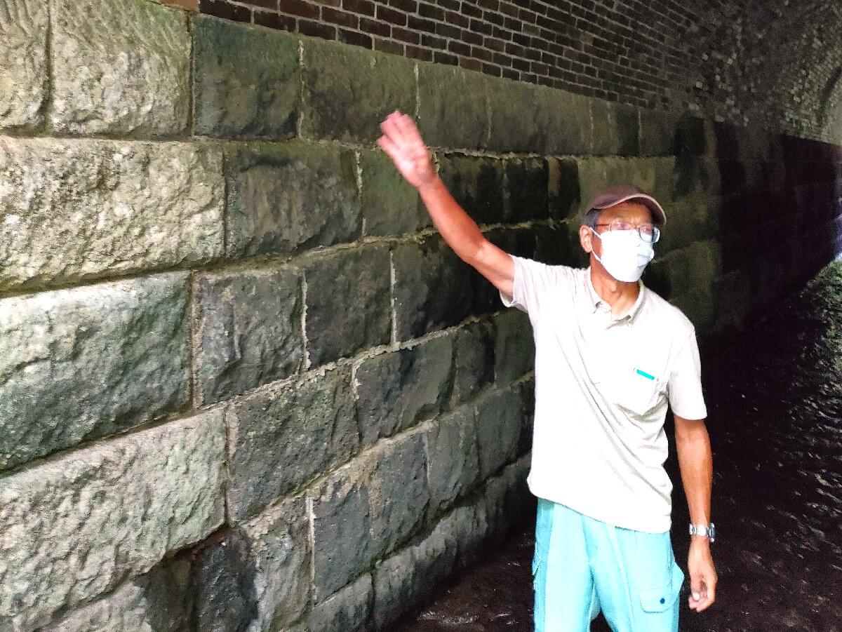 夏のブラタグチ レンガ眼鏡橋を川の中から見よう!