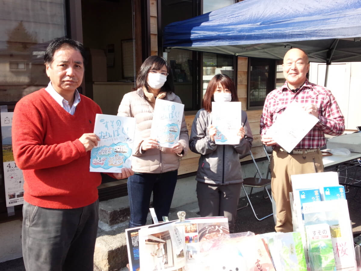 木漏れ日の中の癒しと思いを繋ぐフリマ