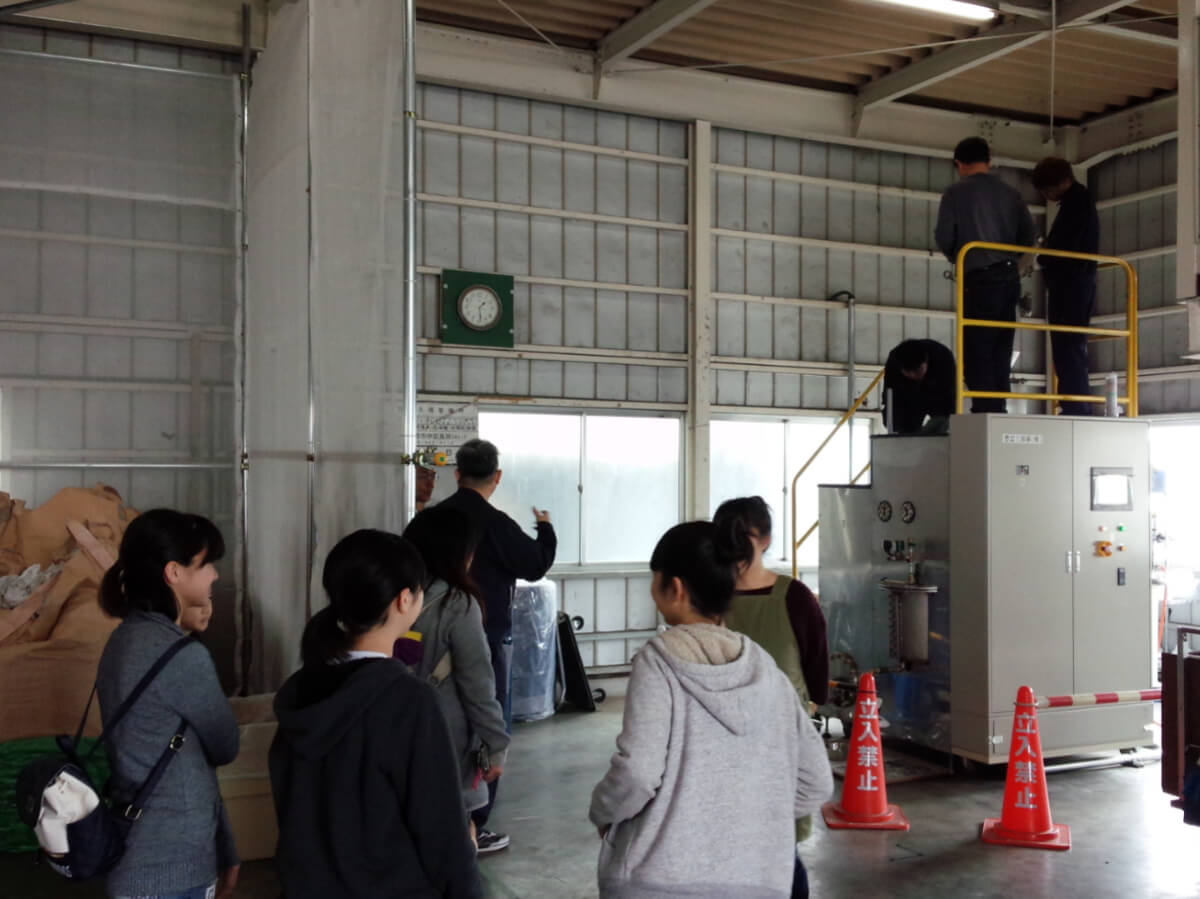 究極リサイクル!プラスチックから燃料油