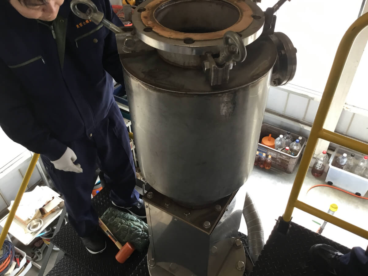 究極リサイクル!プラスチックから燃料油