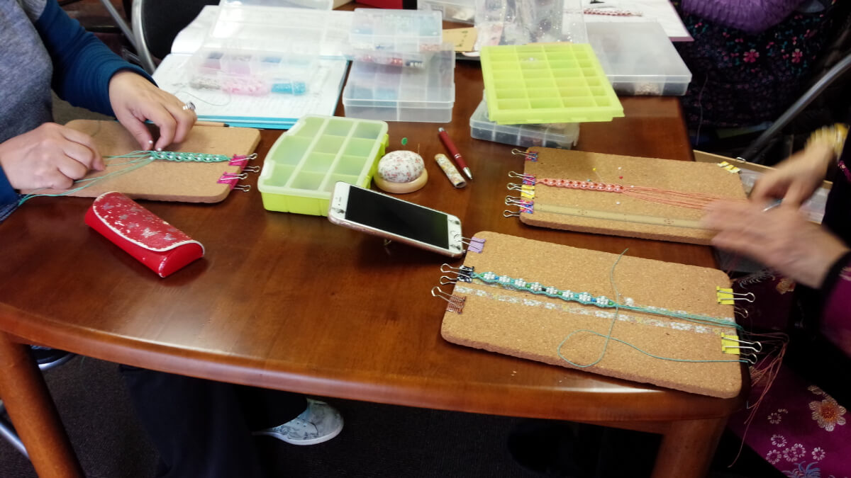 結んで作る自分だけのマクラメアクセサリー