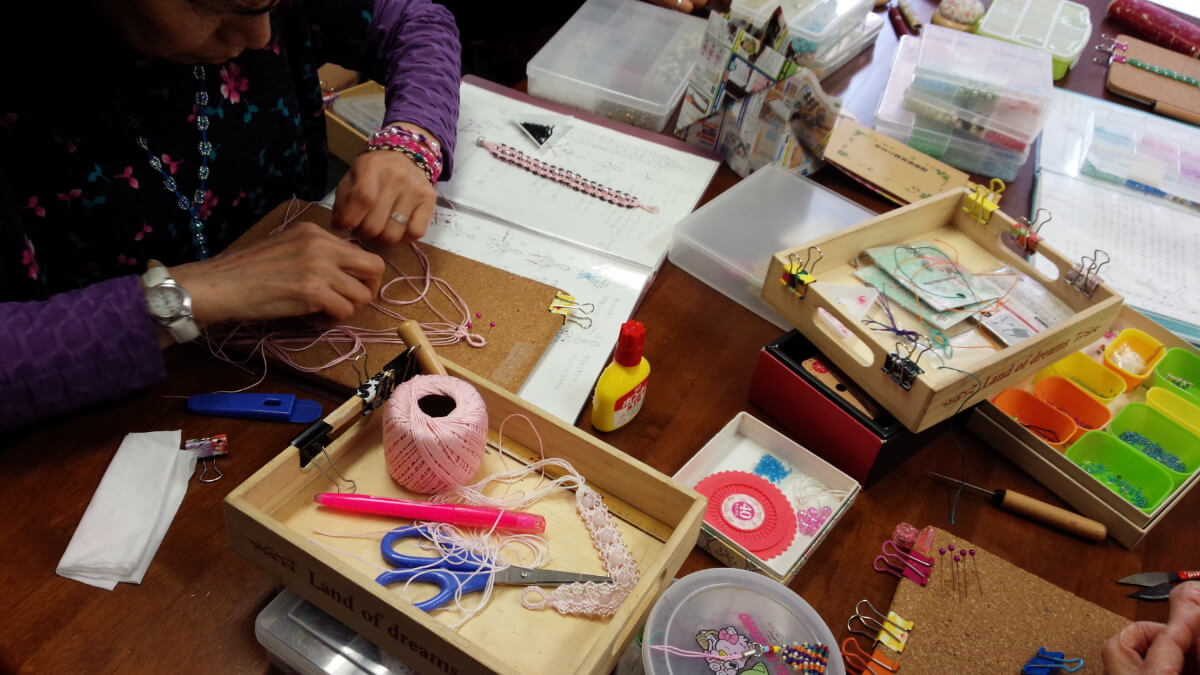 結んで作る自分だけのマクラメアクセサリー