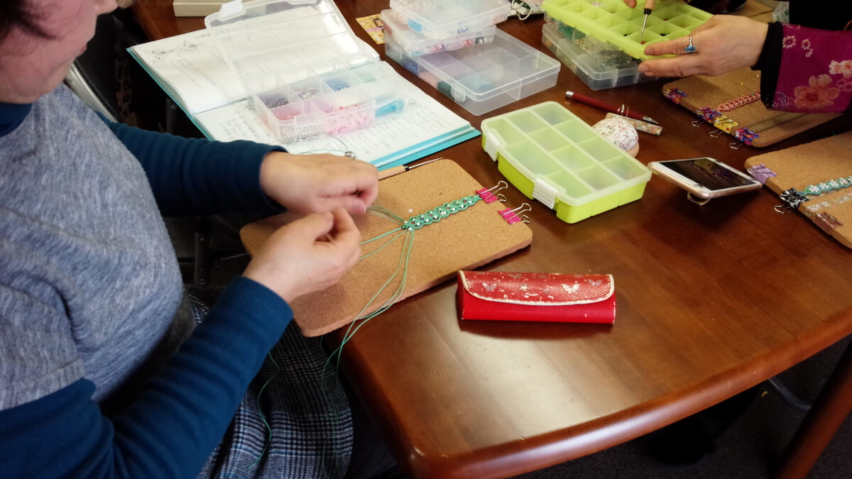 結んで作る自分だけのマクラメアクセサリー